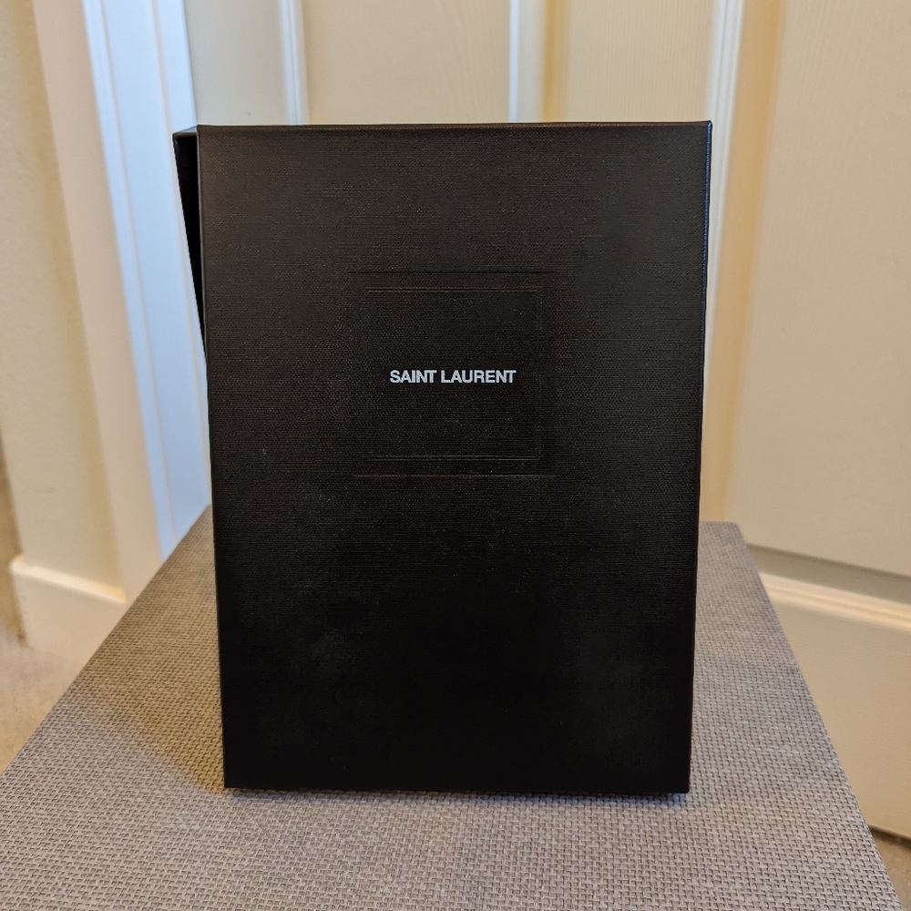 Yves Saint Laurent Box YSL